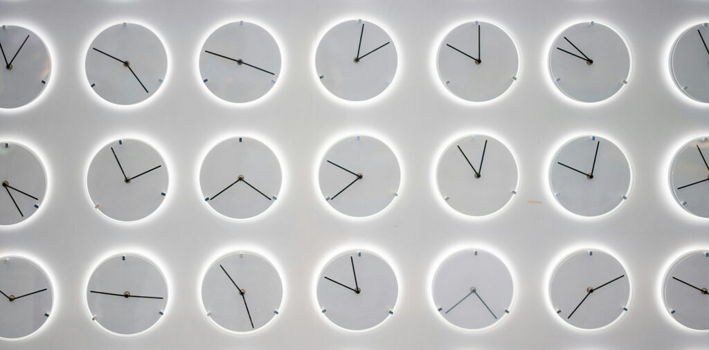 장기 투자 철학, 장기 주식 투자, 복리 효과 투자, 세계 자산가 투자 전략, 워런 버핏 투자 원칙, 젠슨황 투자 전략, 부자 투자 공통점, 안정적인 투자 방법, 장기 보유 전략, 2026 투자 인사이트, 장기투자