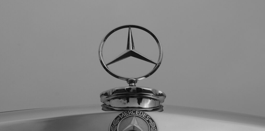 프리미엄소비주, 명품주투자, 경기방어주, 소비양극화, LVMH주가, 고급브랜드산업, 2026소비트렌드, 아시아명품시장, 장기투자, 글로벌ETF